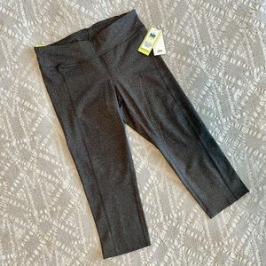 Old Navy - Dark Gray Active Capri Leggings